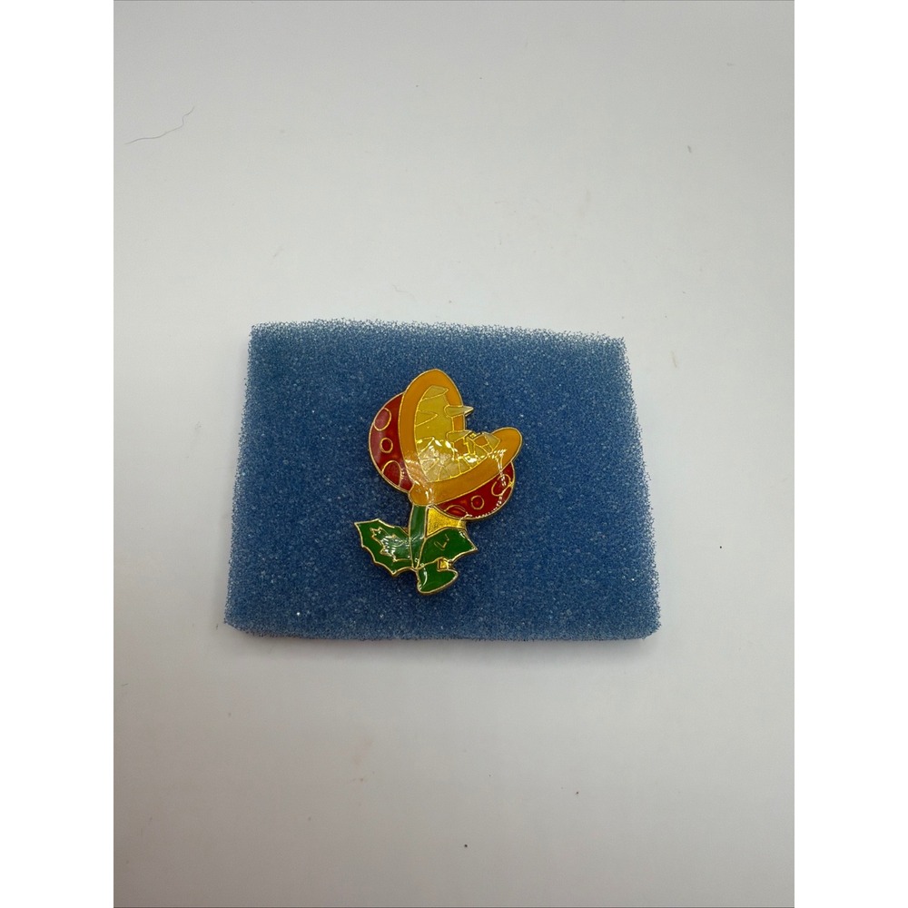 Vintage 1988 Nintendo Piranha Plant Pin Super Mario Bros Enamel Collector